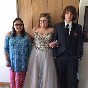 Meet your Posher, Carly